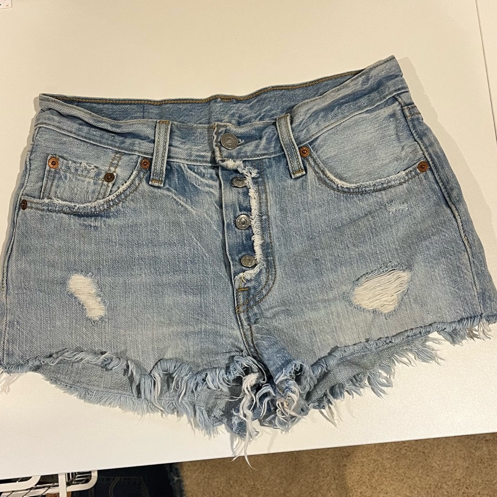 Great condition Levi’s denim shorts